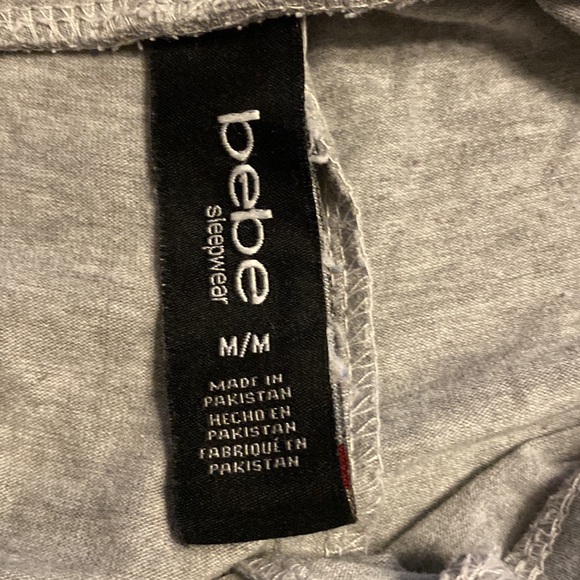 bebe sweatpants… Gray with velour stipe on side of legs / Velour tie at waist . - Picture 6 of 8